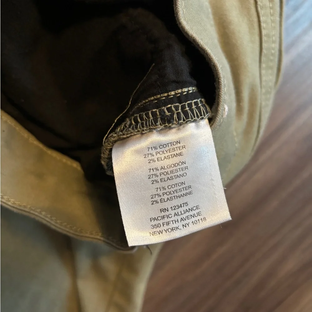 Ellen Tracy light olive